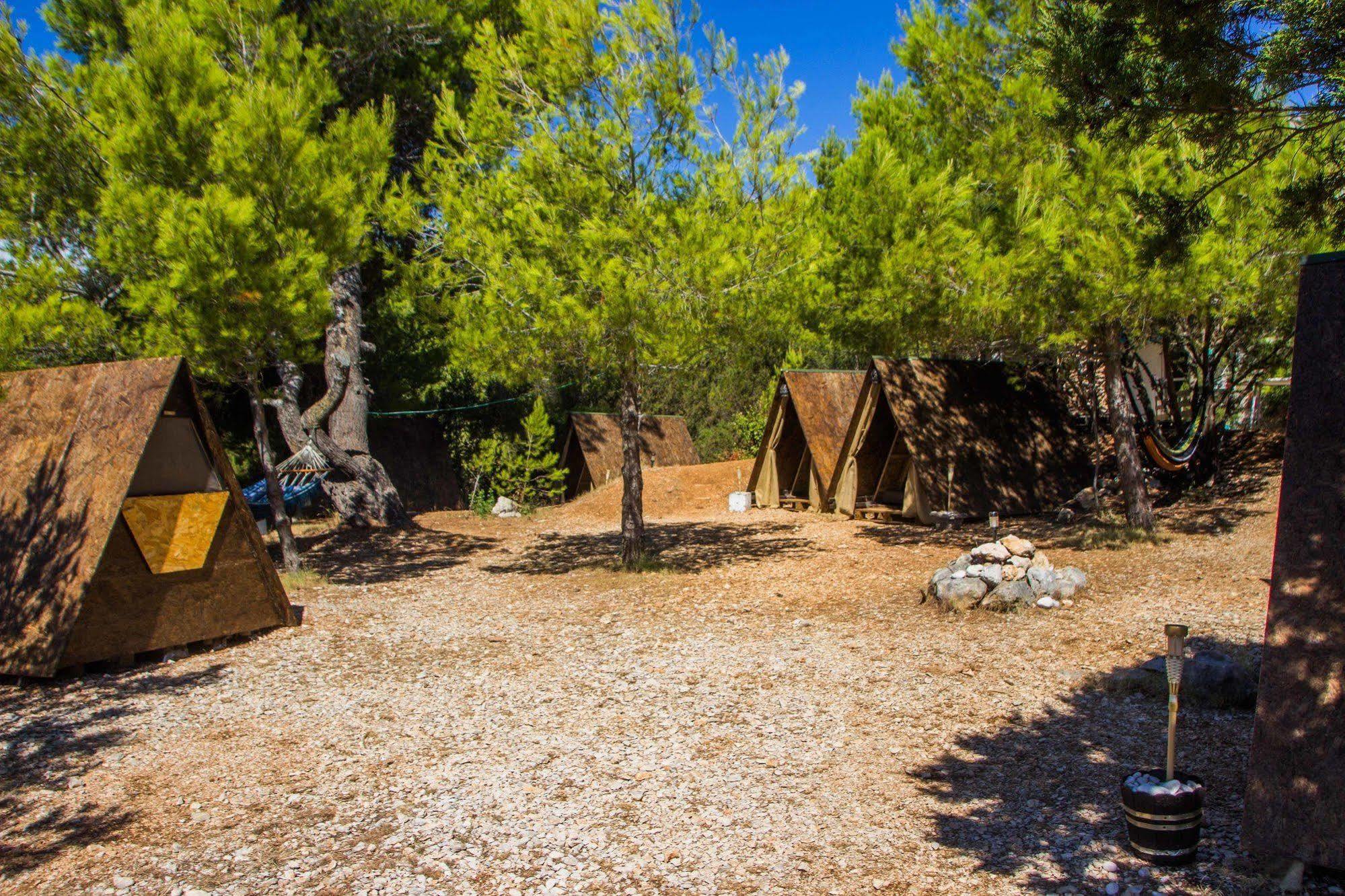 Cast Away - Eco Resort Zavala Extérieur photo